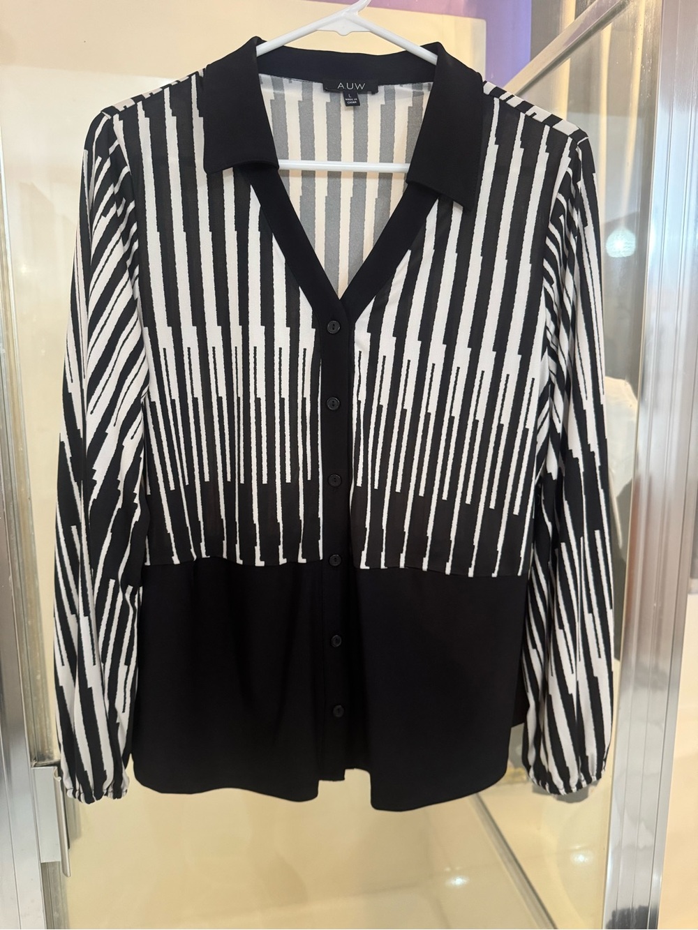 AUW Black & White Striped Long-Sleeve Button-Down Shirt